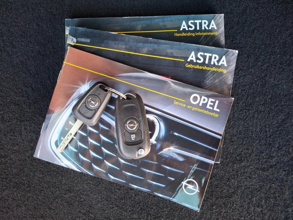 Hoofdafbeelding Opel Astra
