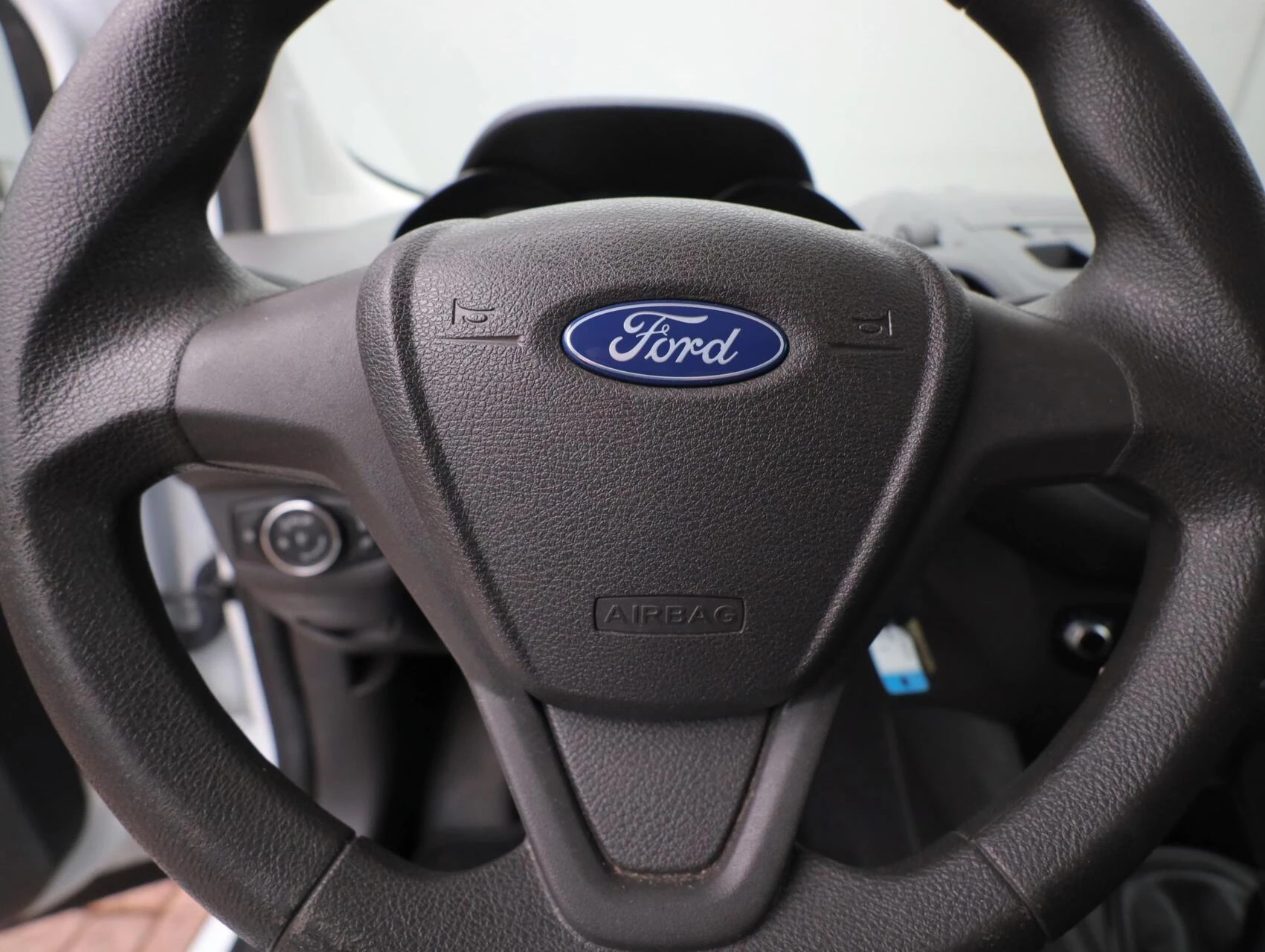 Hoofdafbeelding Ford Transit Courier