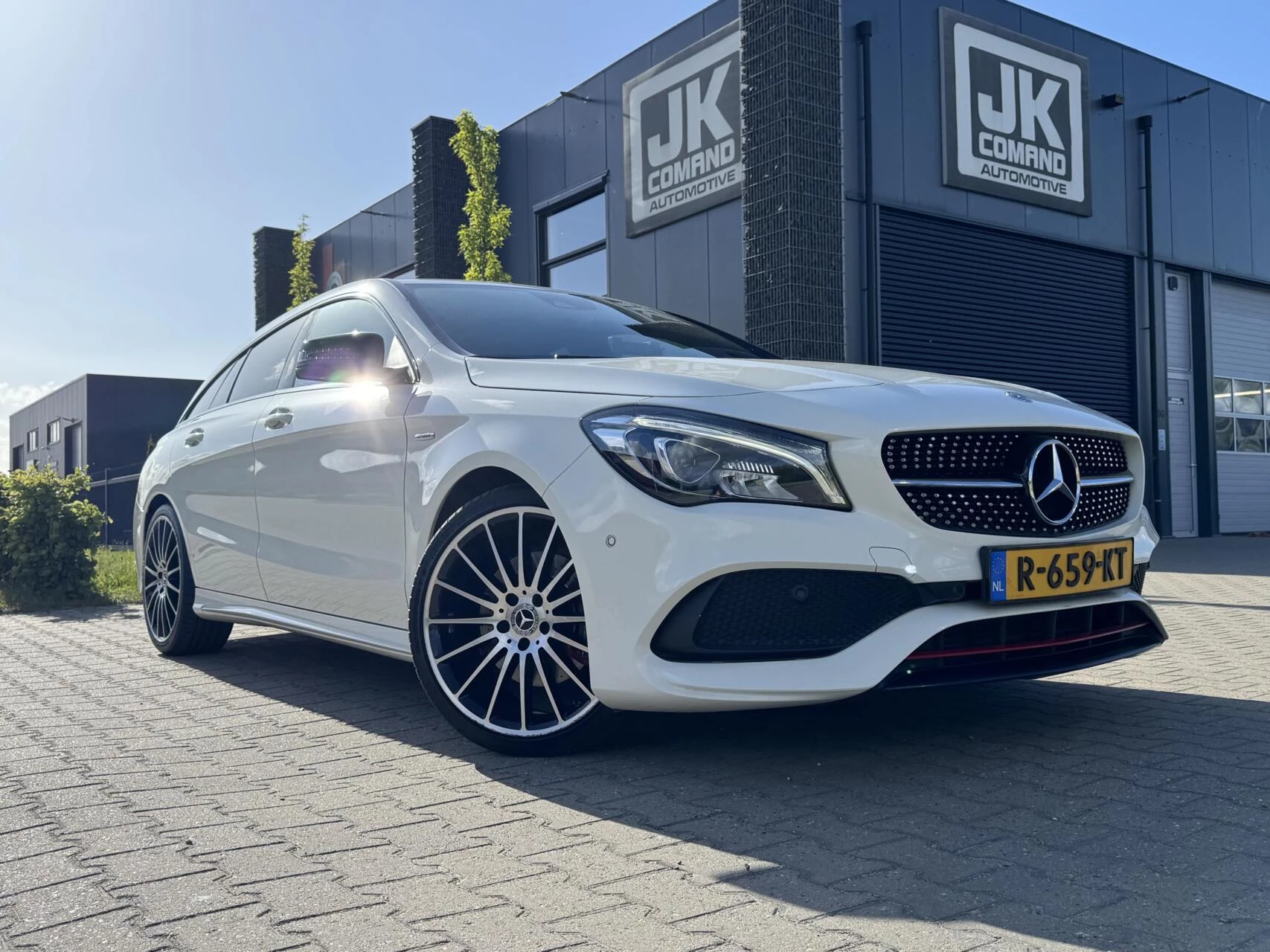 Hoofdafbeelding Mercedes-Benz CLA