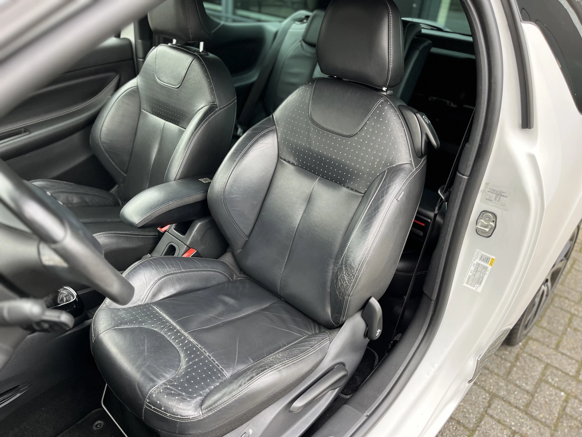 Hoofdafbeelding DS DS 3