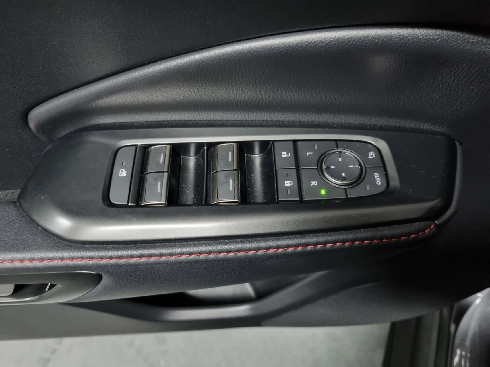 Hoofdafbeelding Lexus LBX