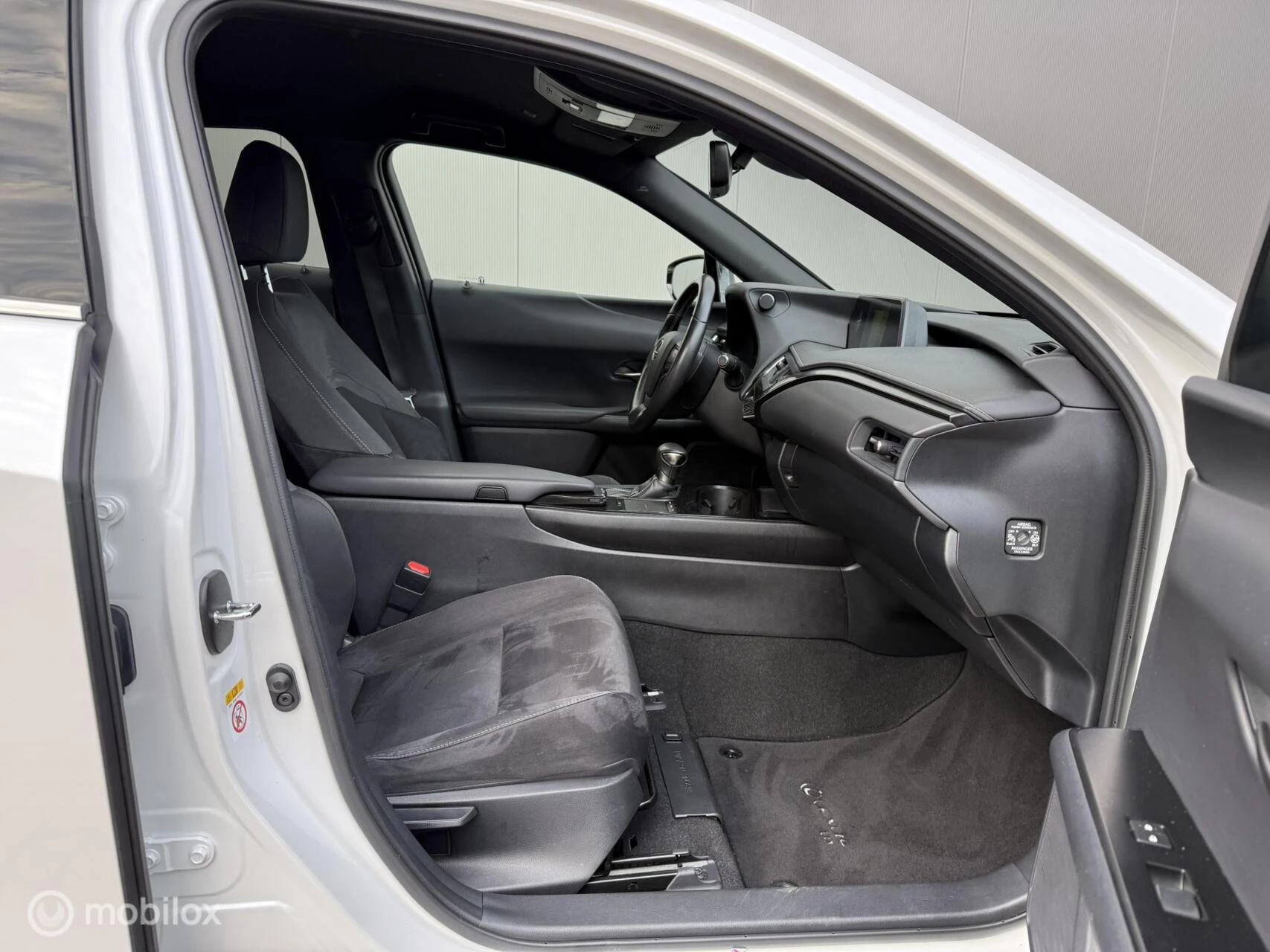 Hoofdafbeelding Lexus UX