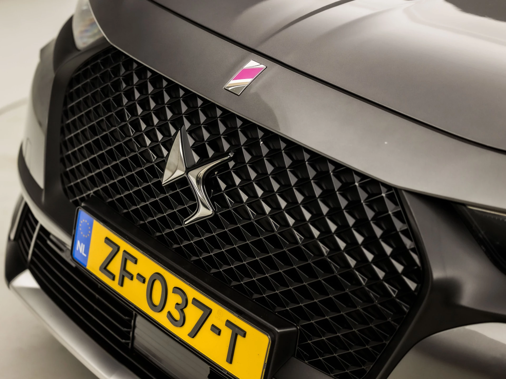 Hoofdafbeelding DS DS 7