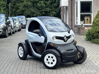 Hoofdafbeelding Renault Twizy Renault Twizy 45km/h Cargo (Batterij koop) Vanaf 16 jaar te rijden!