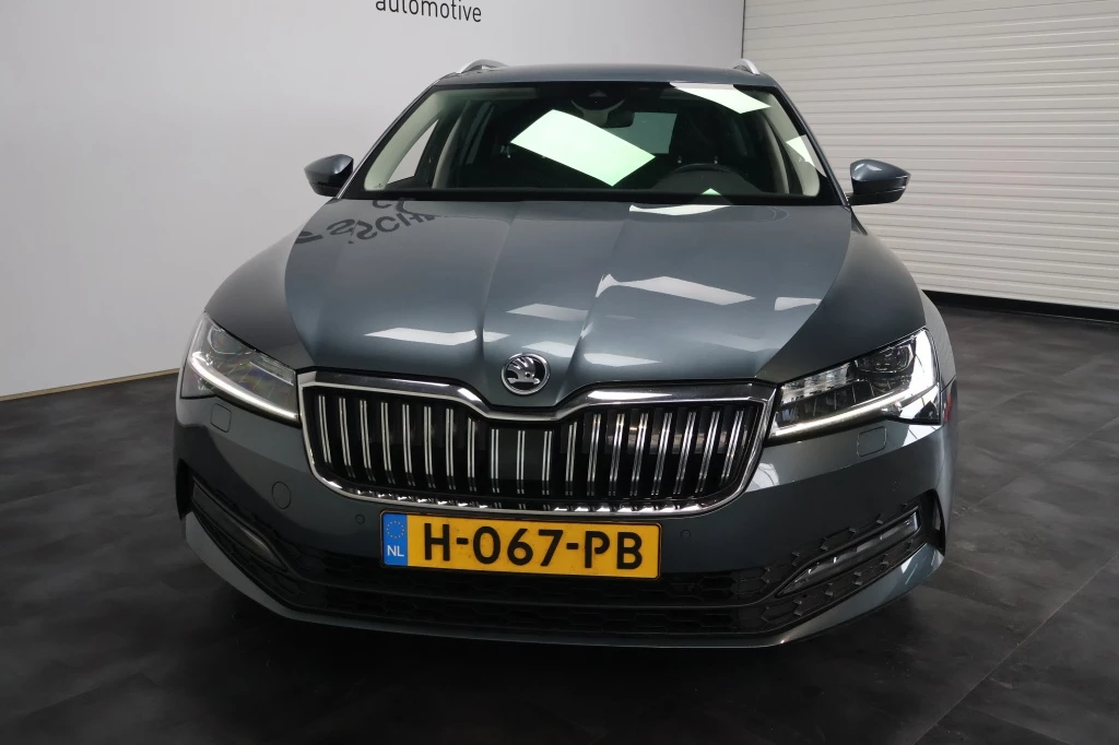 Hoofdafbeelding Škoda Superb