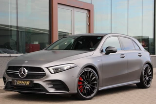 Hoofdafbeelding Mercedes-Benz A-Klasse Mercedes-Benz A-Klasse AMG 35 4MATIC Premium Plus | SCHAALSTOELEN | 360 CAMERA | HEAD UP |