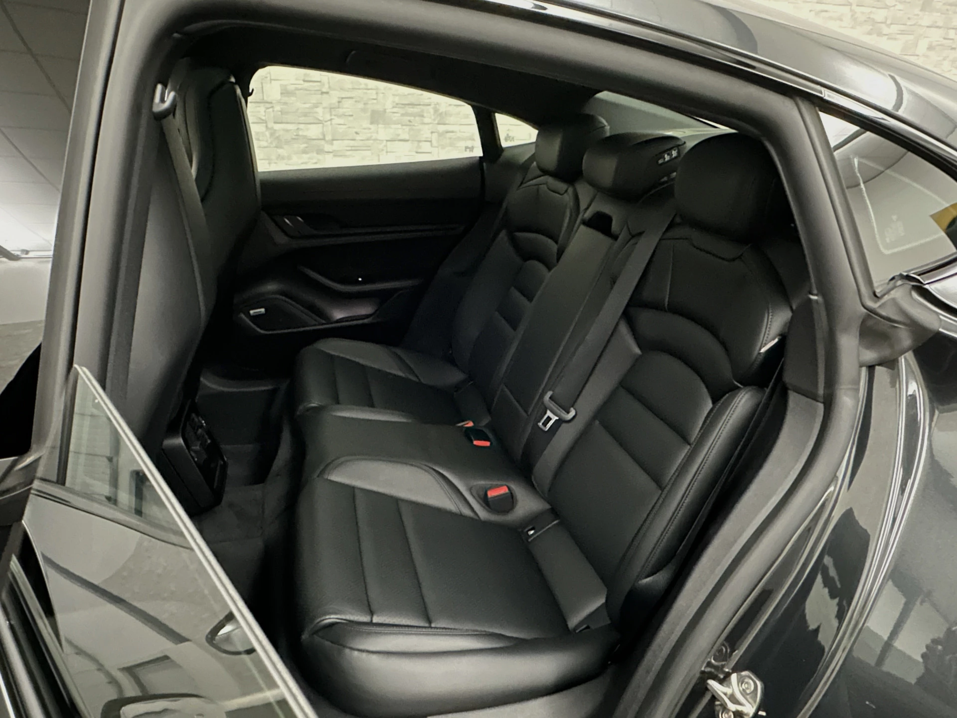 Hoofdafbeelding Porsche Taycan