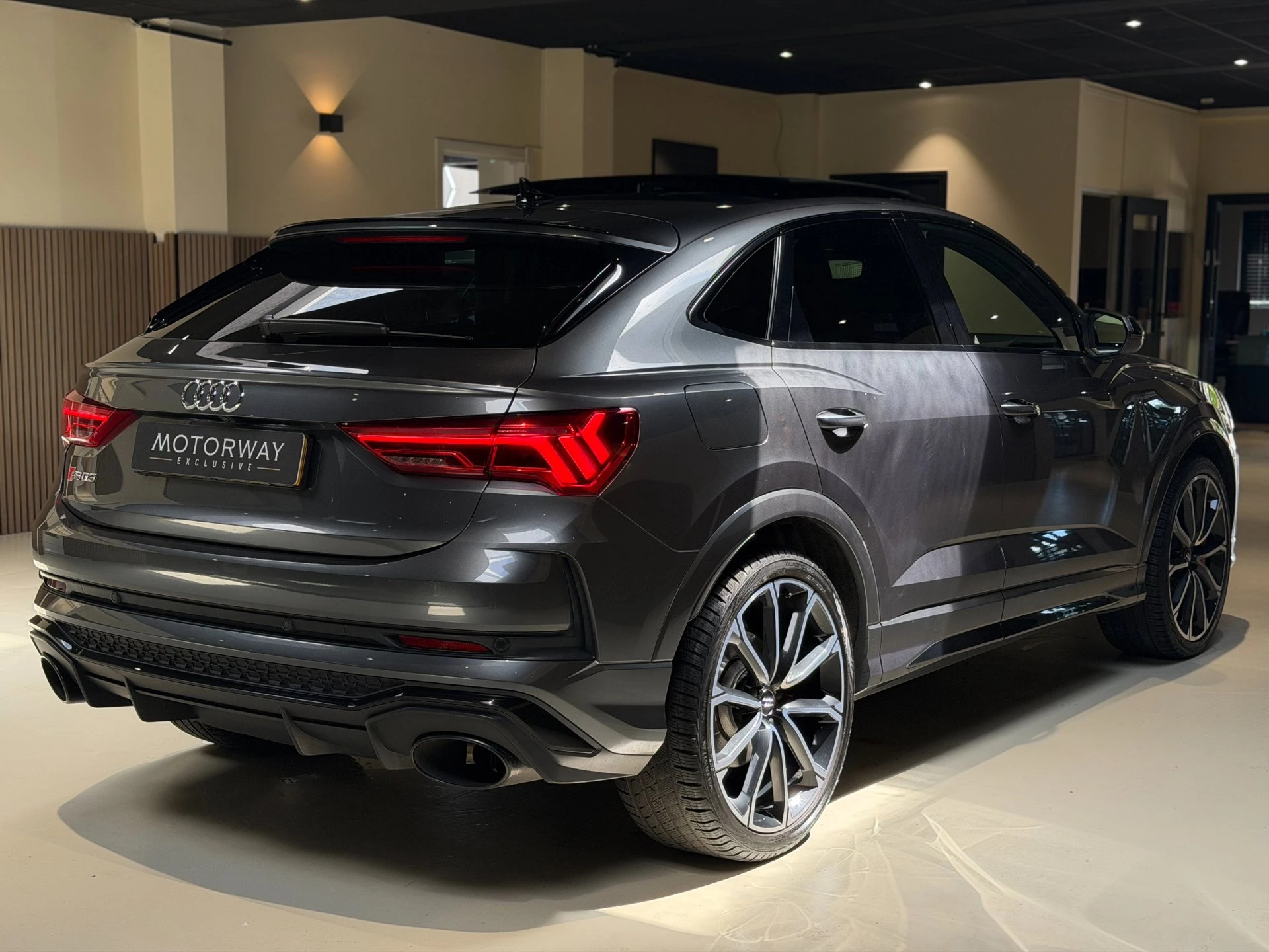 Hoofdafbeelding Audi RSQ3