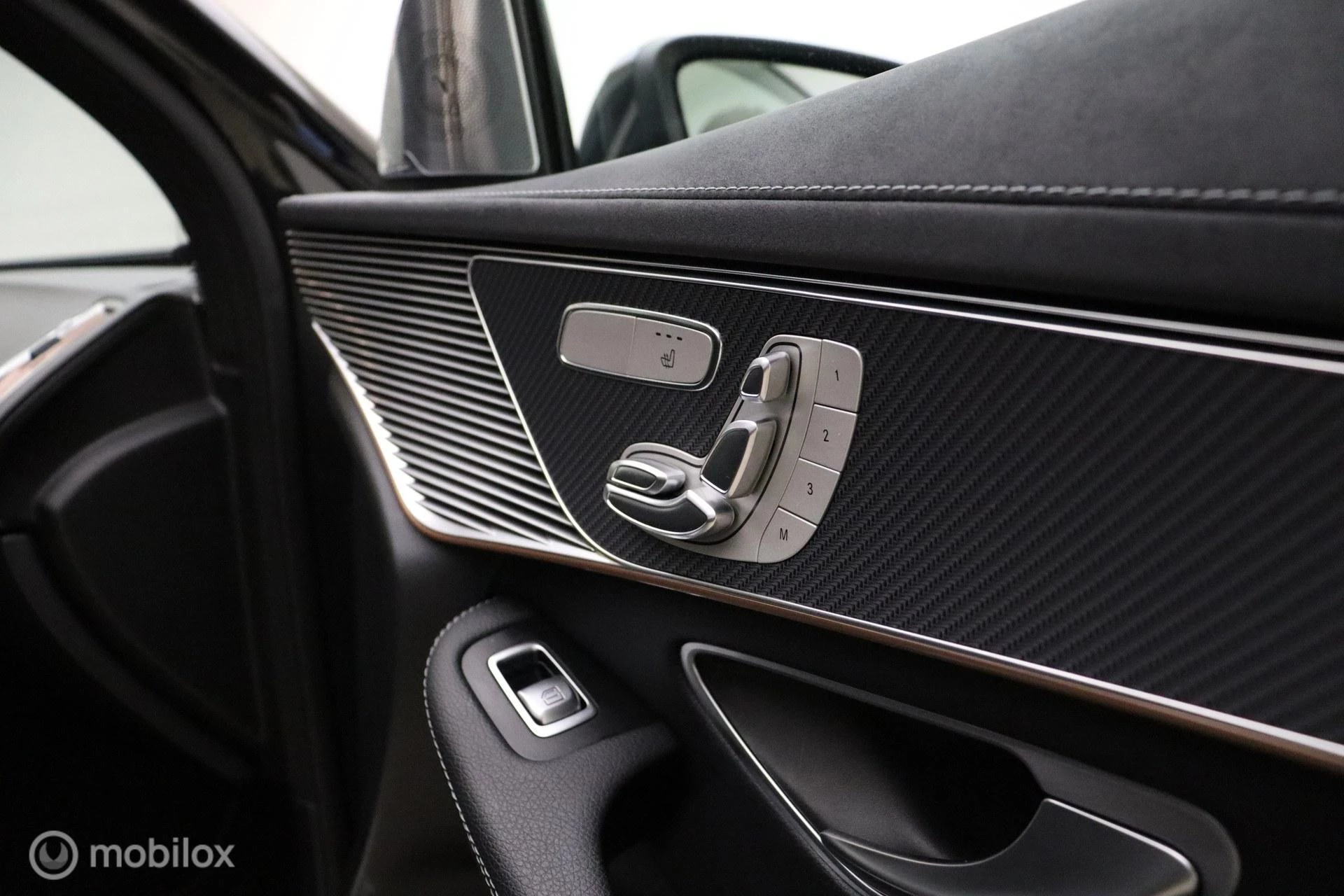 Hoofdafbeelding Mercedes-Benz EQC