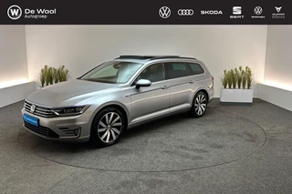 Hoofdafbeelding Volkswagen Passat Volkswagen Passat Variant GTE 1.4 TSI 218pk DSG PHEV Business | Panoramadak, Park Assist, Adaptive Cruise Control |