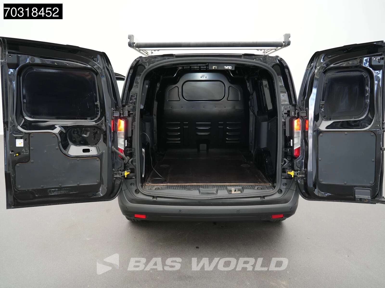 Hoofdafbeelding Ford Transit Courier