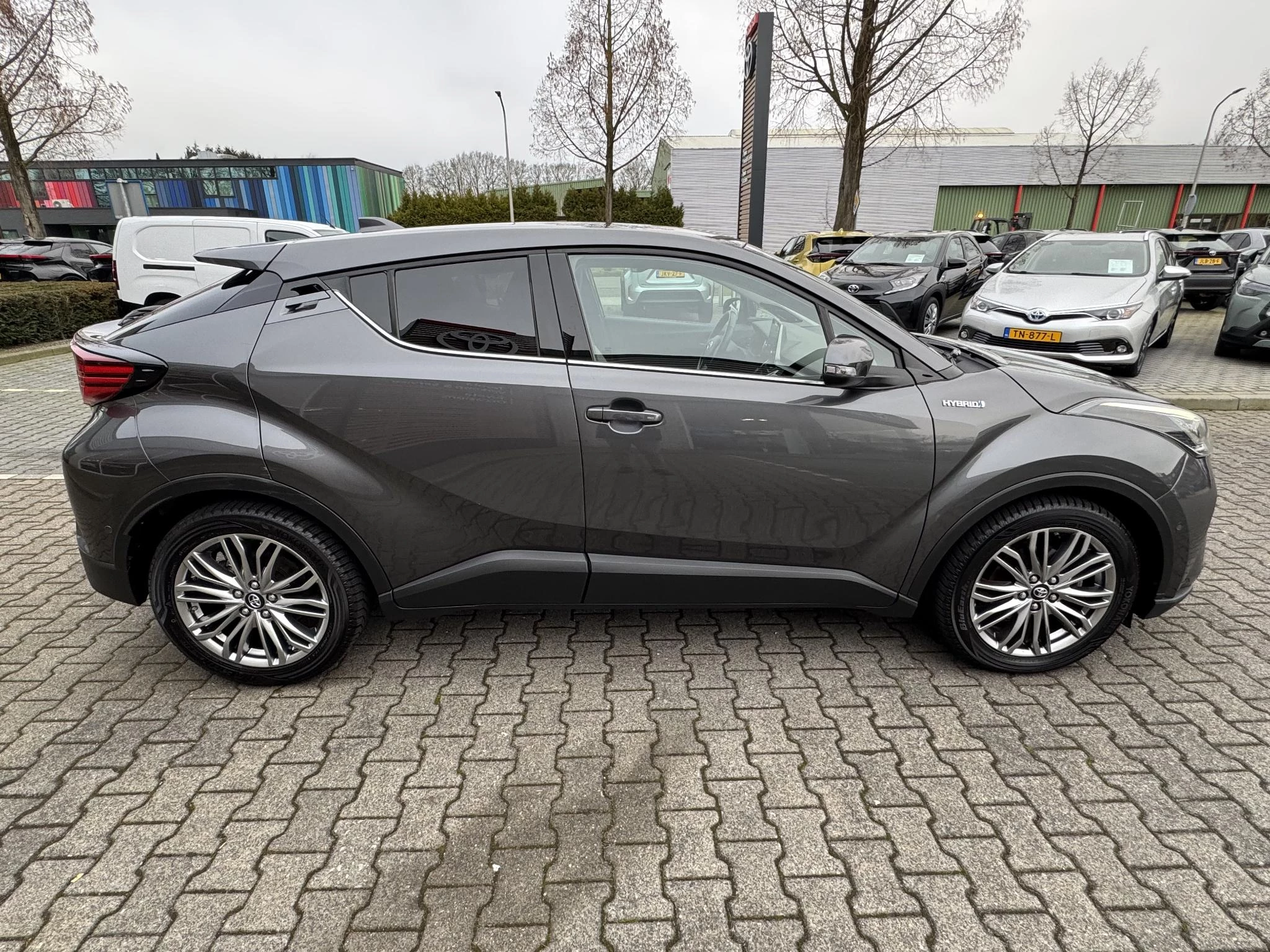 Hoofdafbeelding Toyota C-HR