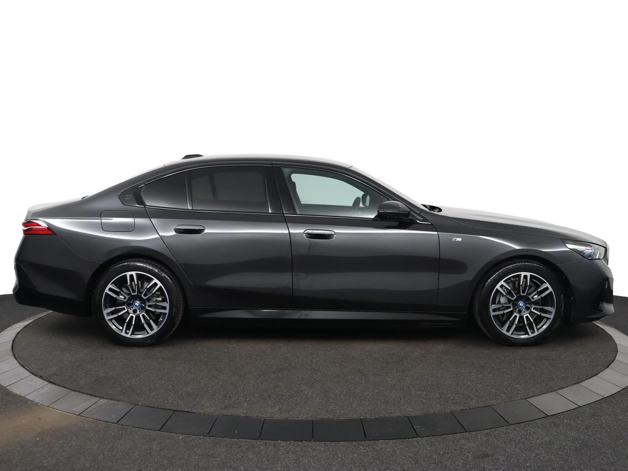 Hoofdafbeelding BMW i5