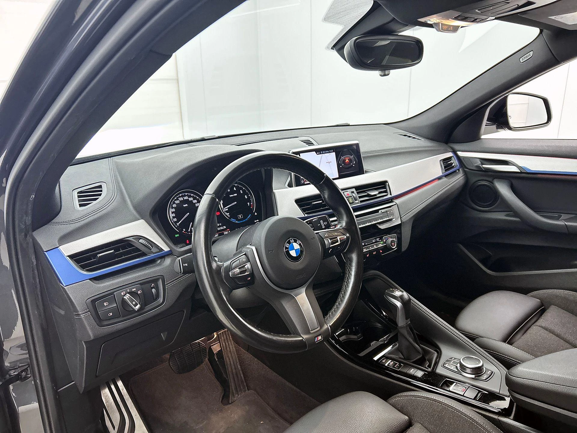 Hoofdafbeelding BMW X2
