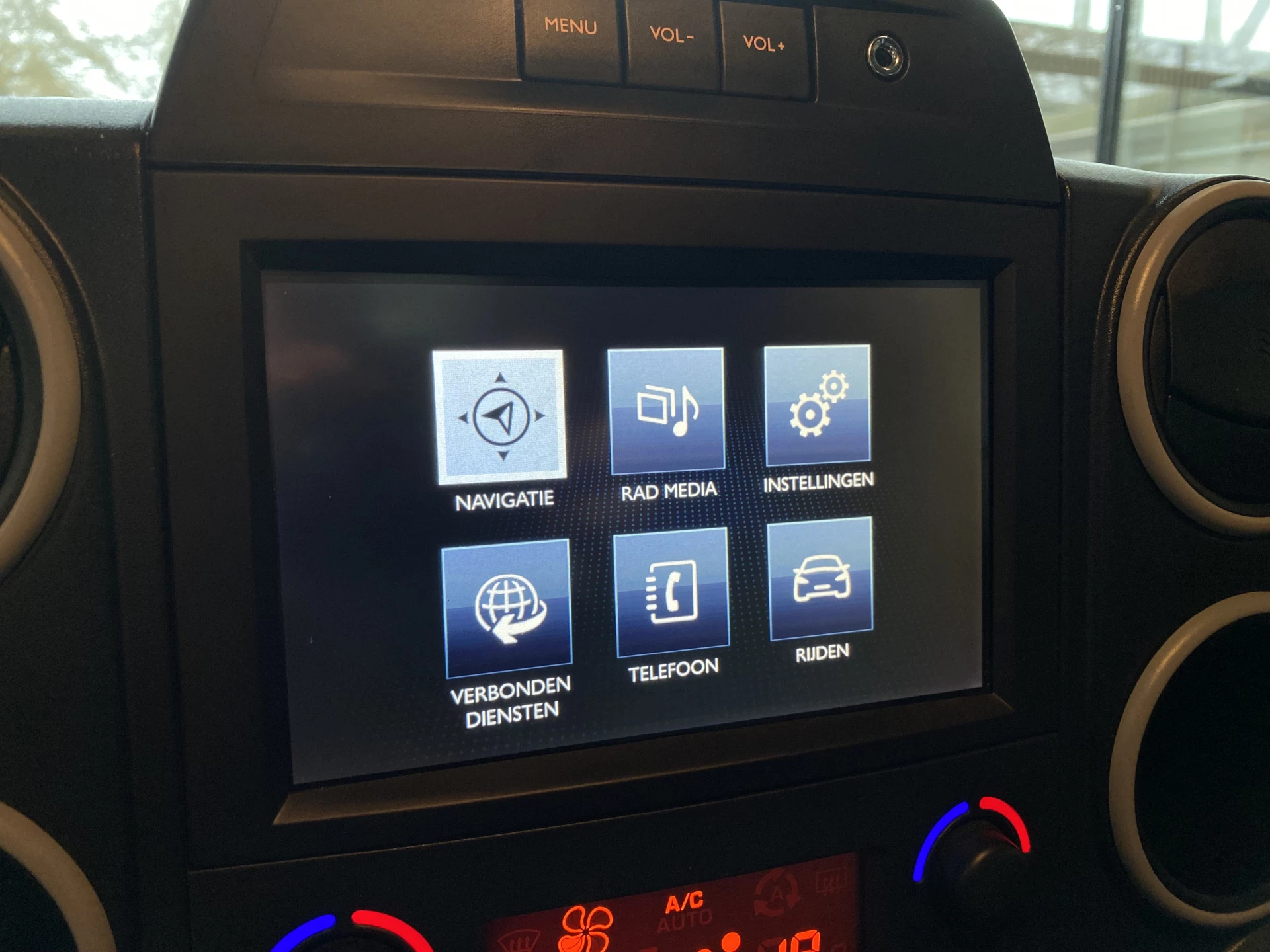 Hoofdafbeelding Peugeot Partner