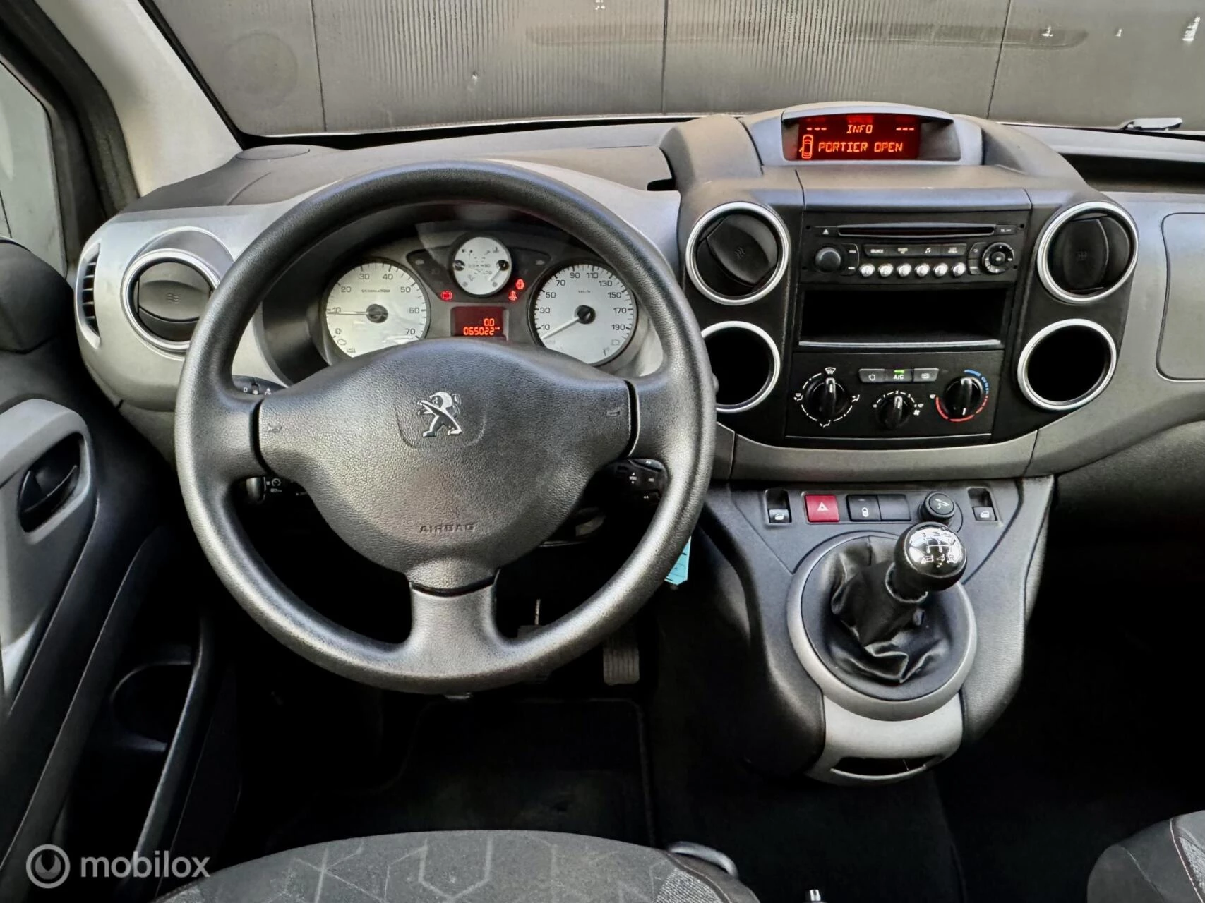 Hoofdafbeelding Peugeot Partner