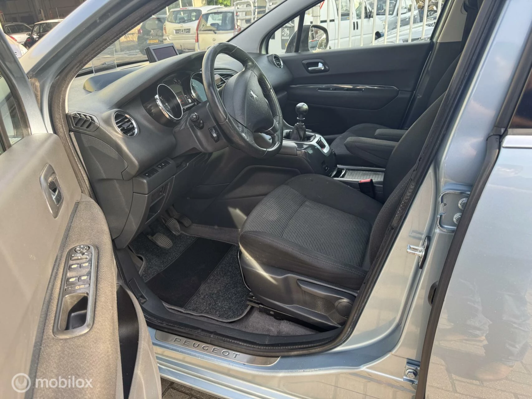 Hoofdafbeelding Peugeot 5008