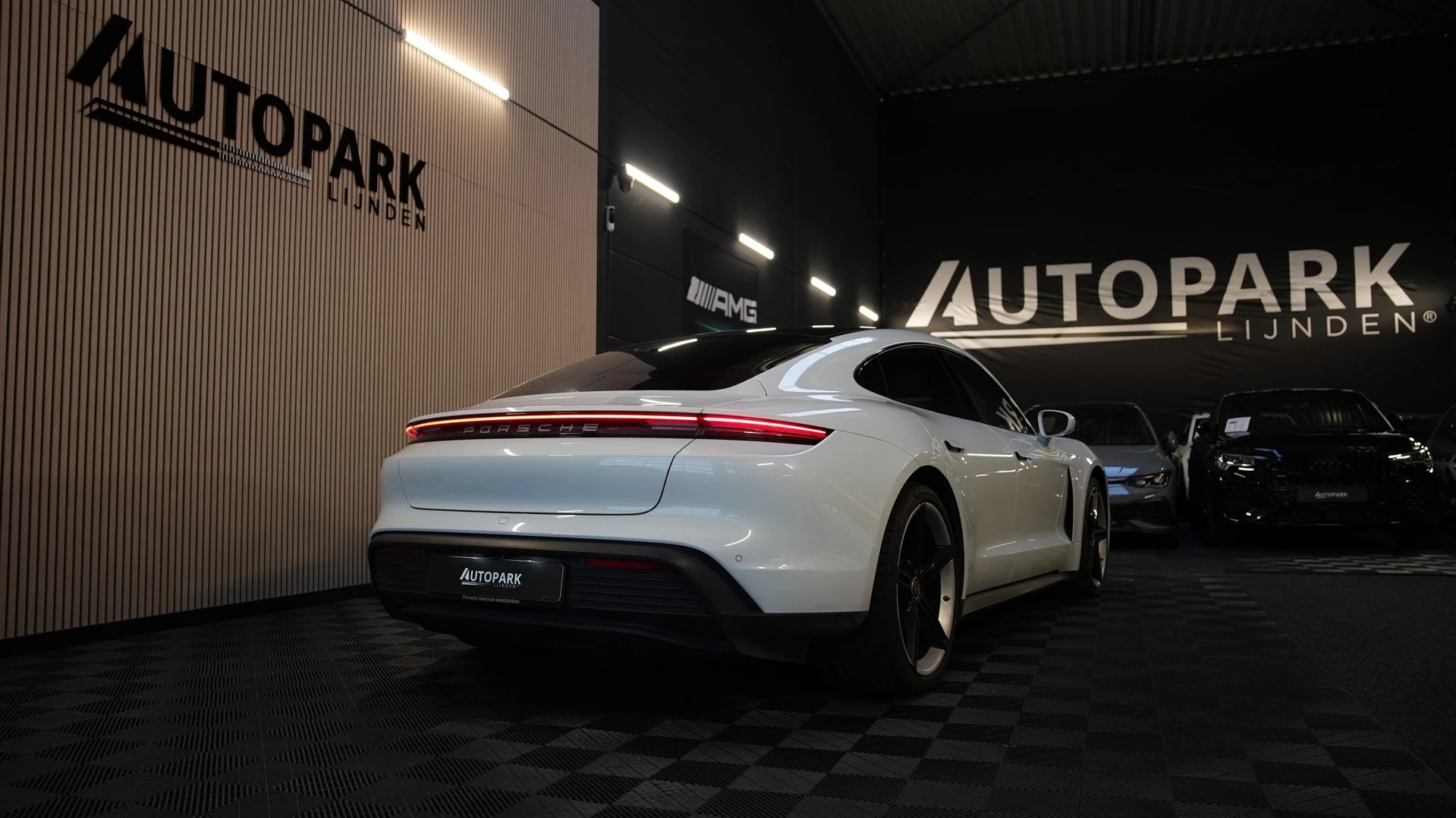 Hoofdafbeelding Porsche Taycan
