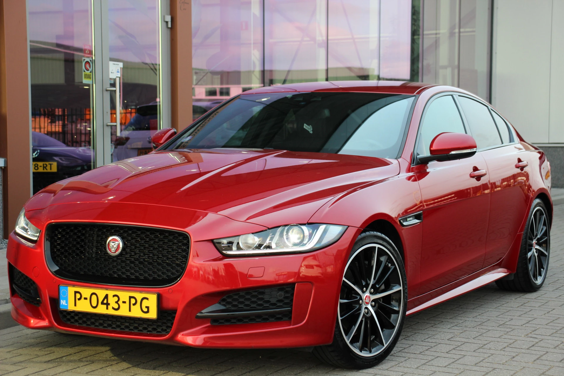 Hoofdafbeelding Jaguar XE