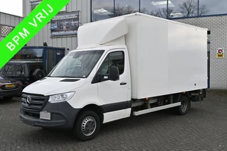 Hoofdafbeelding Mercedes-Benz Sprinter Mercedes-Benz Sprinter 514 CDI 3500 kg Bakwagen met laadklep Camera, MBUX, Geveerde stoel, Stoelverwarming