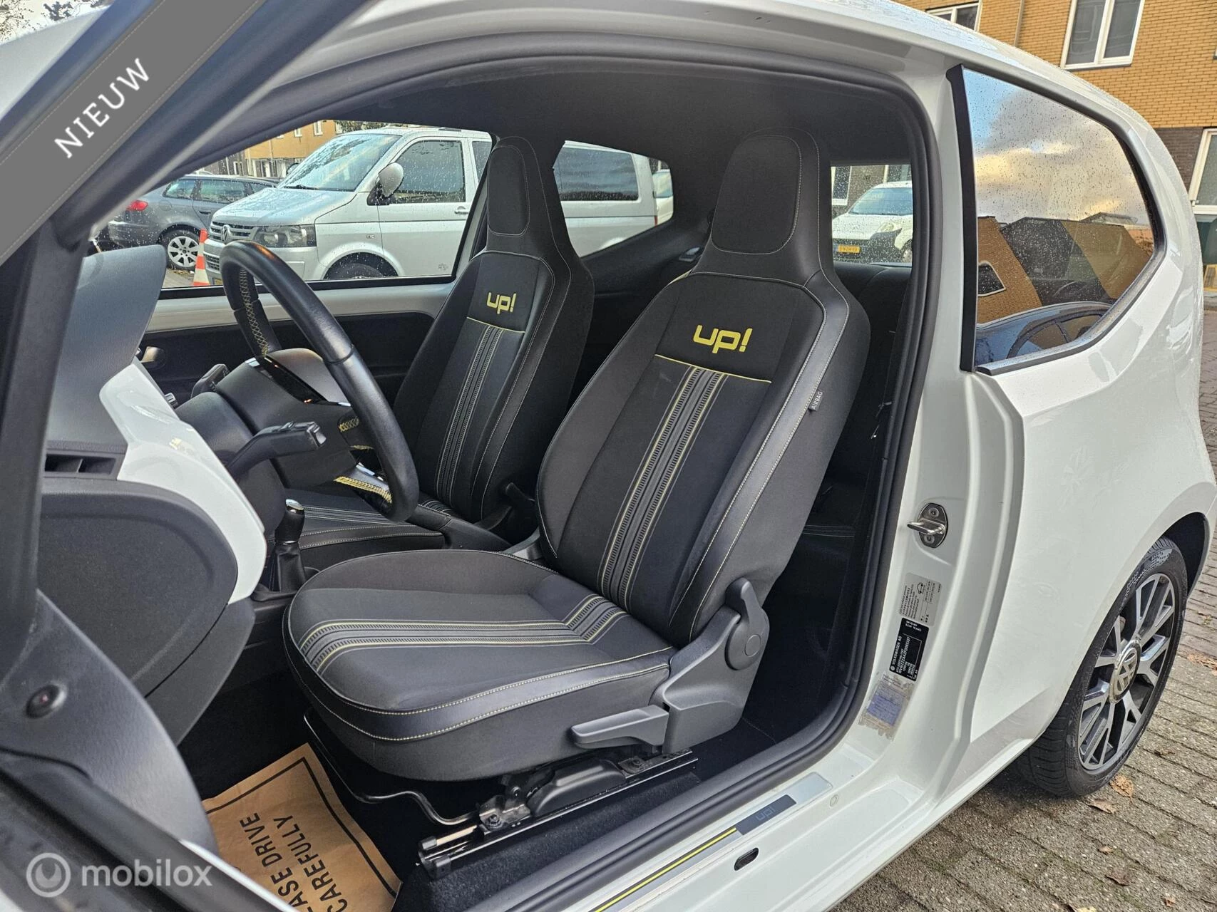 Hoofdafbeelding Volkswagen up!
