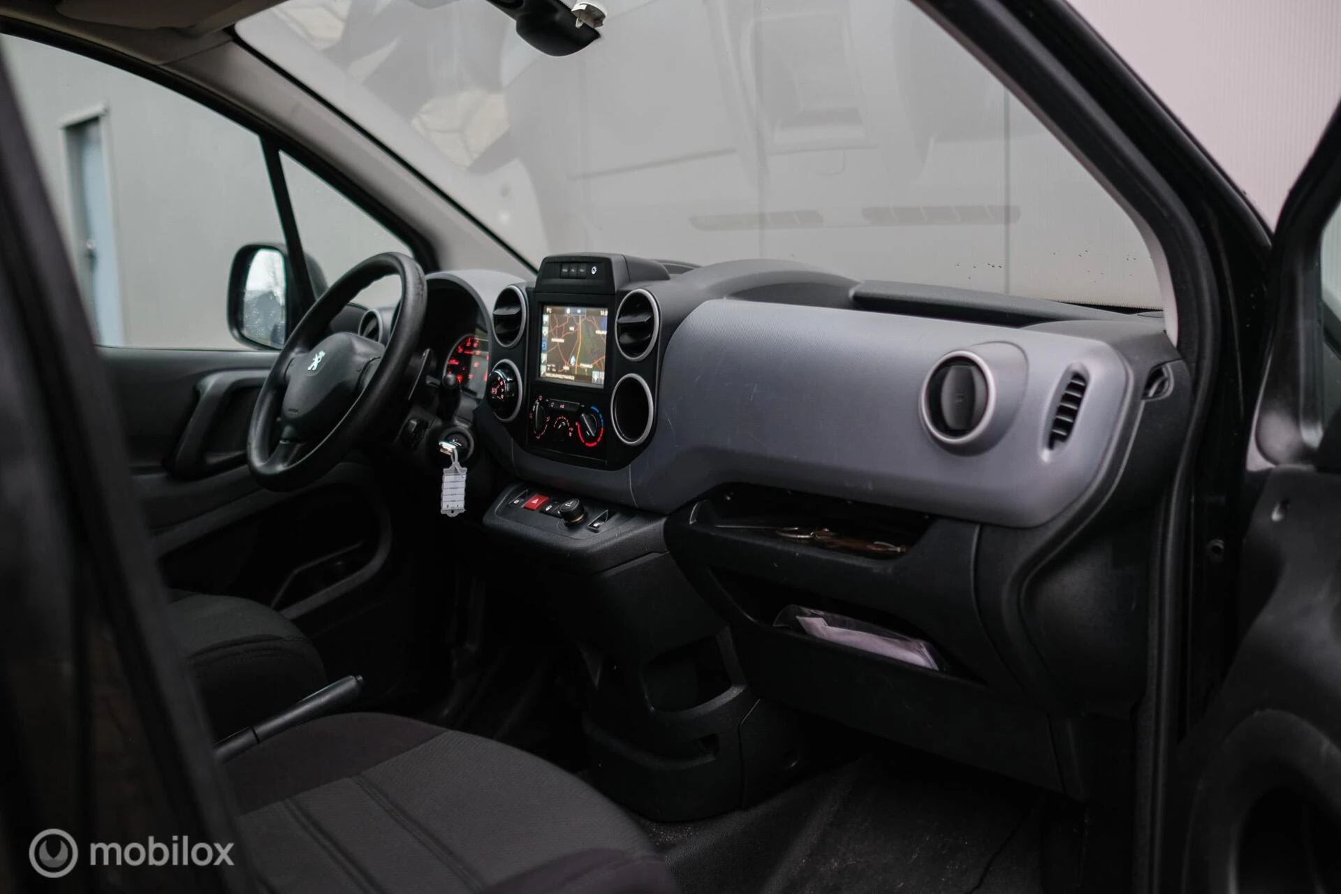 Hoofdafbeelding Peugeot Partner