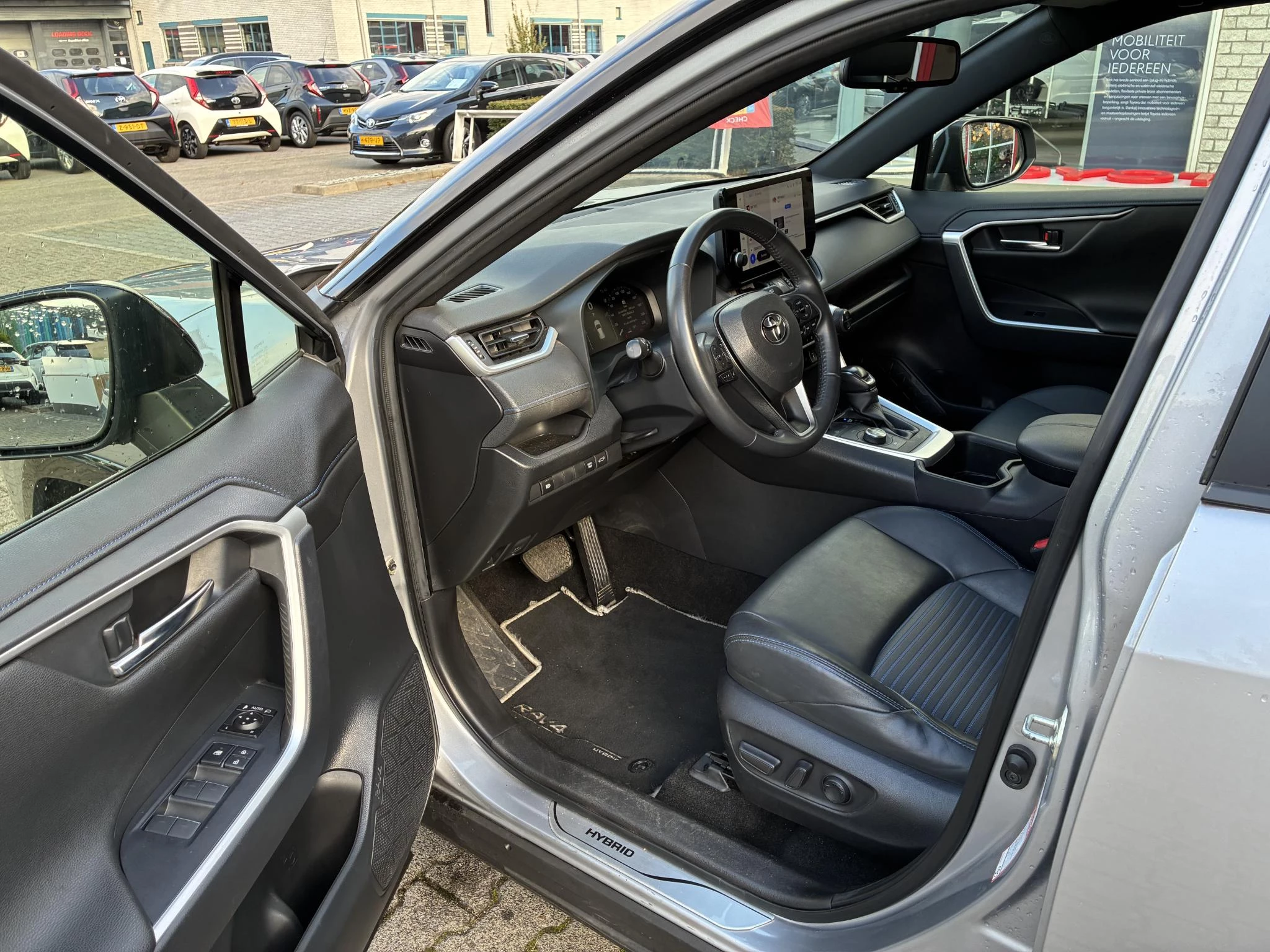 Hoofdafbeelding Toyota RAV4