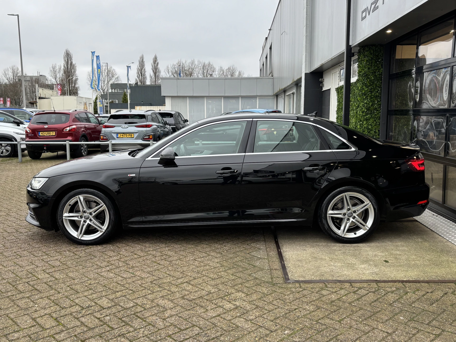 Hoofdafbeelding Audi A4