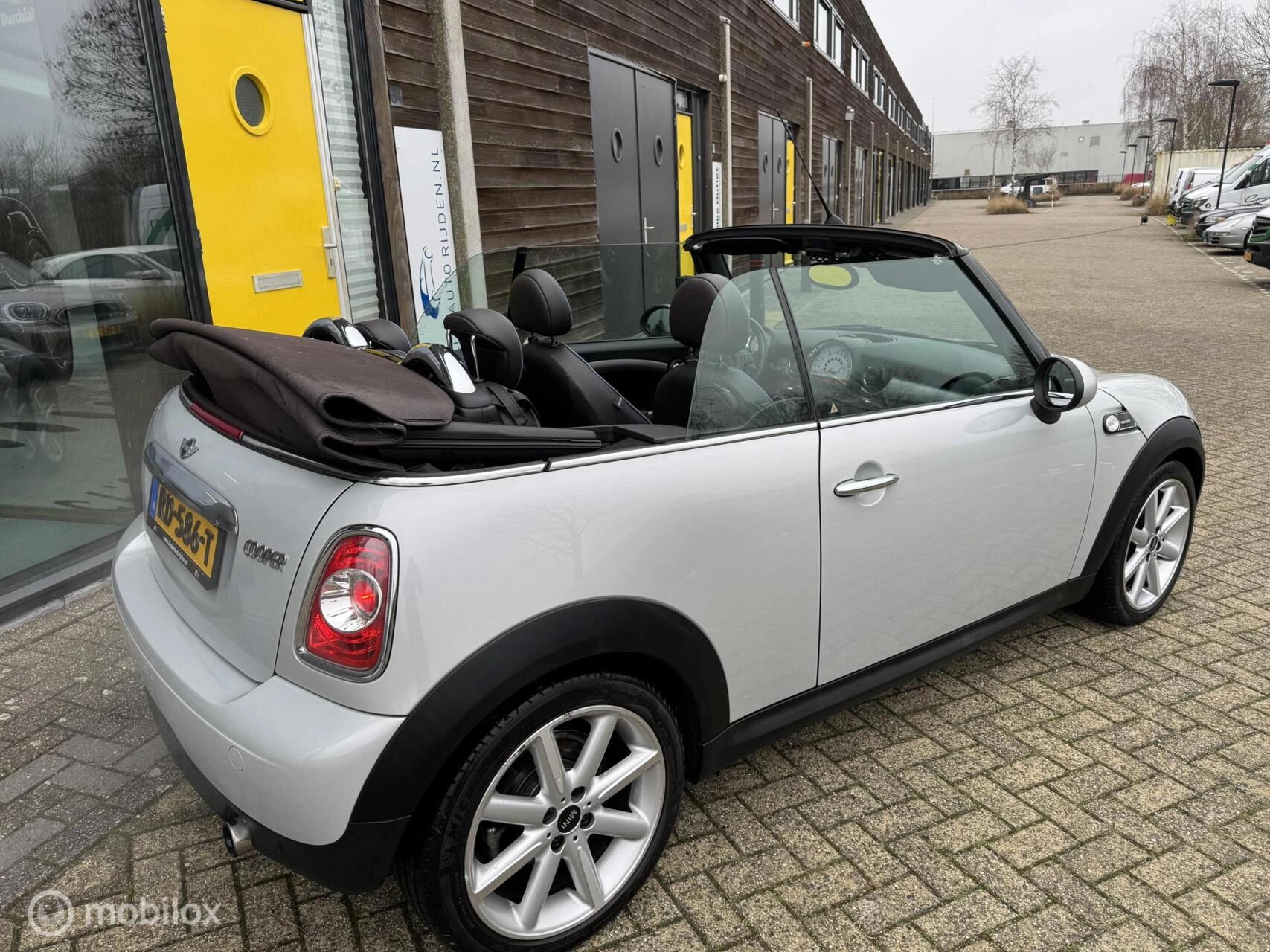 Hoofdafbeelding MINI Cooper Cabrio