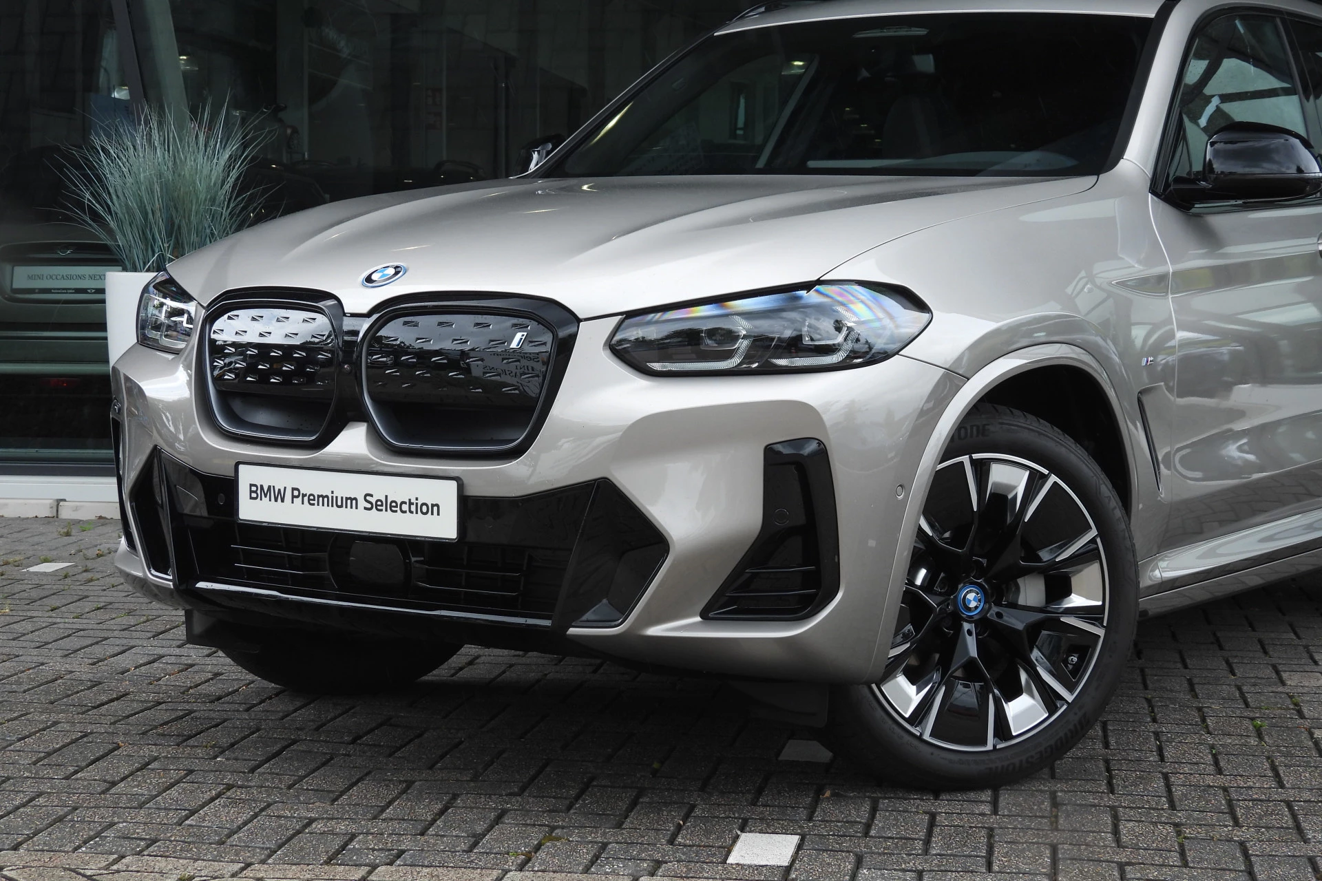 Hoofdafbeelding BMW iX3
