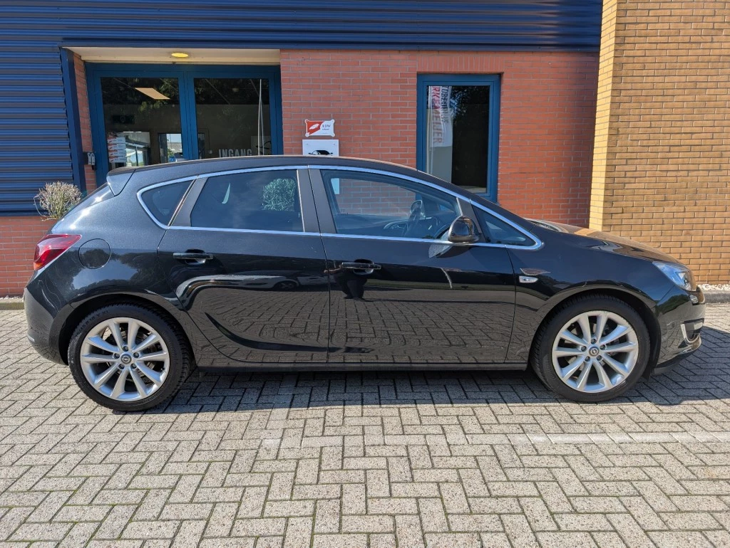 Hoofdafbeelding Opel Astra