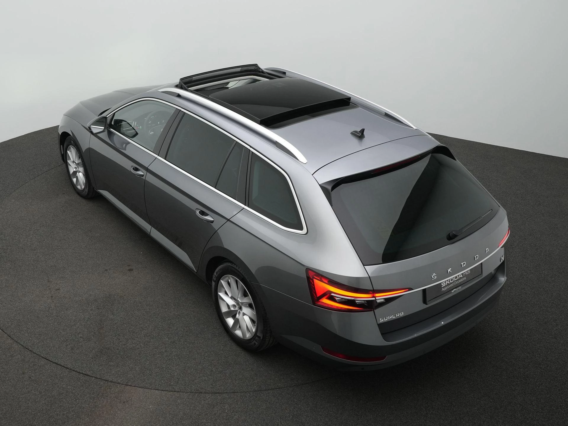 Hoofdafbeelding Škoda Superb