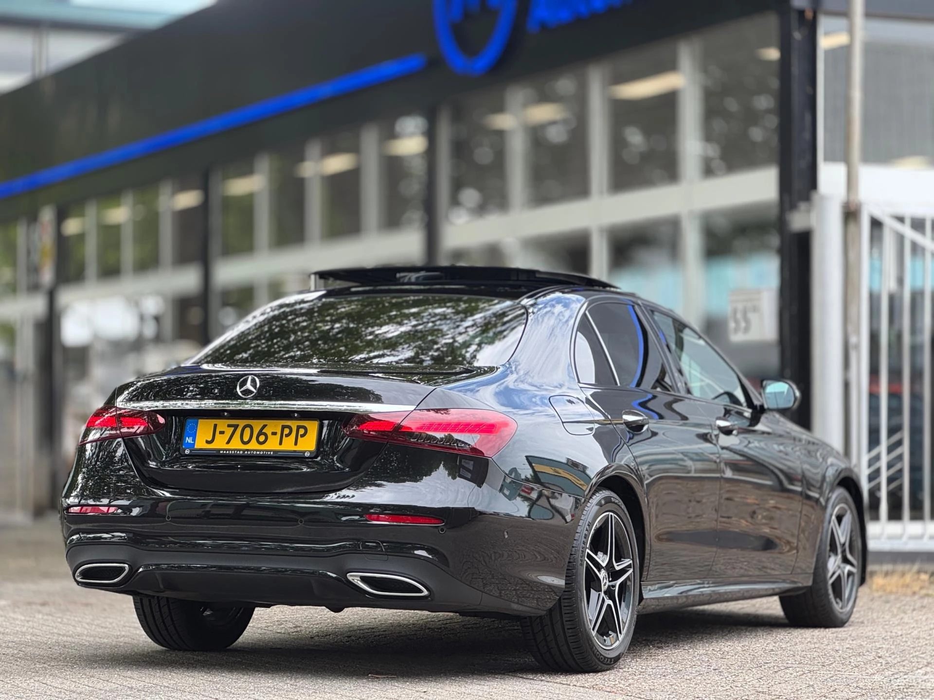Hoofdafbeelding Mercedes-Benz E-Klasse