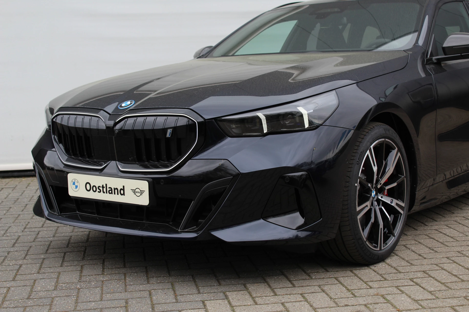 Hoofdafbeelding BMW i5