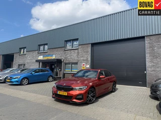 BMW 3 Serie 330i High Executive Edition | 1E EIGENAAR | 12MND GARANTIE | LASER | SCHUIFDAK | ACC | CAMERA | SFEER | TREKHAAK | DAB | CARPLAY