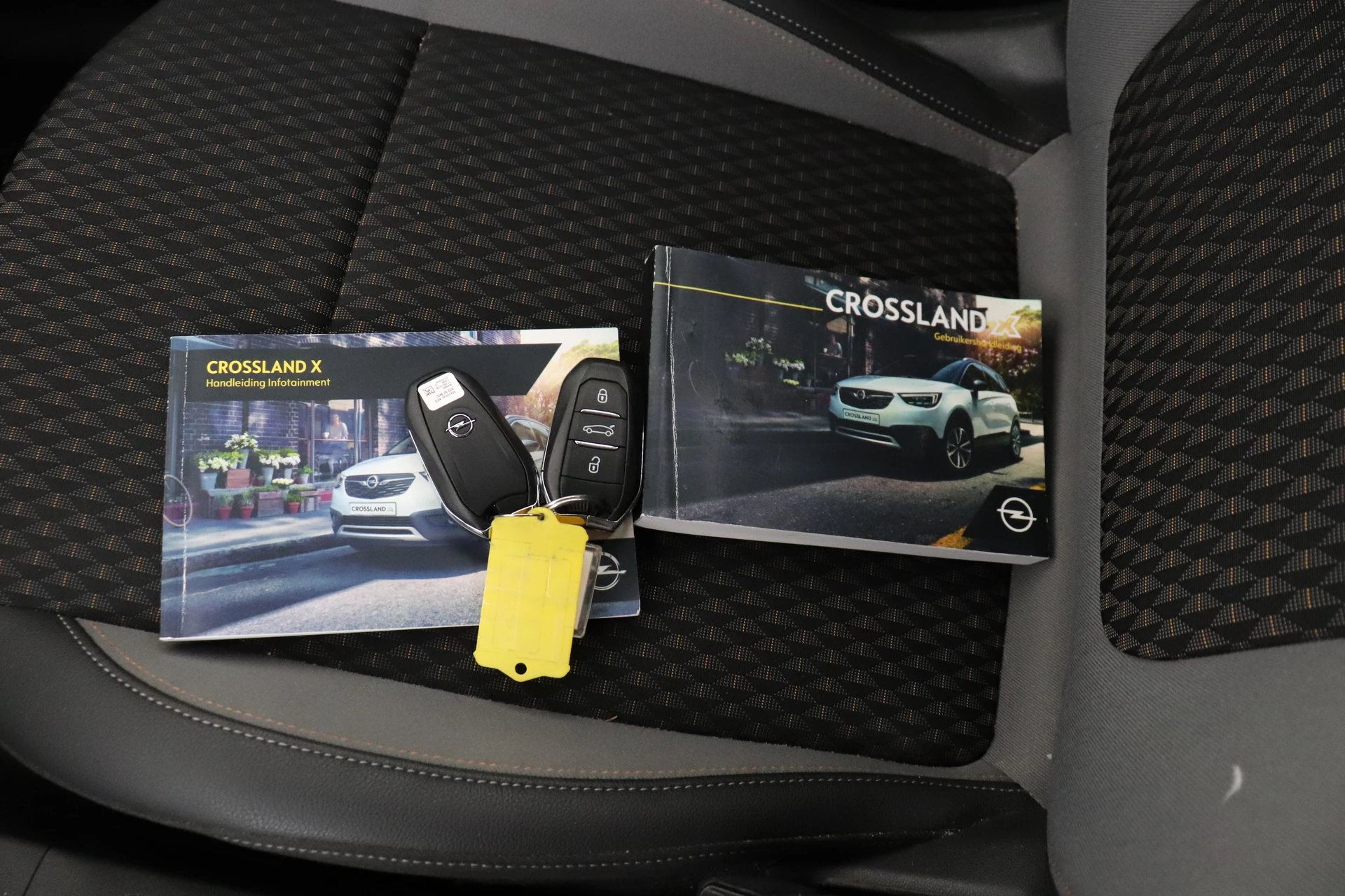 Hoofdafbeelding Opel Crossland X