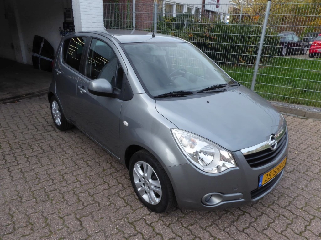Hoofdafbeelding Opel Agila