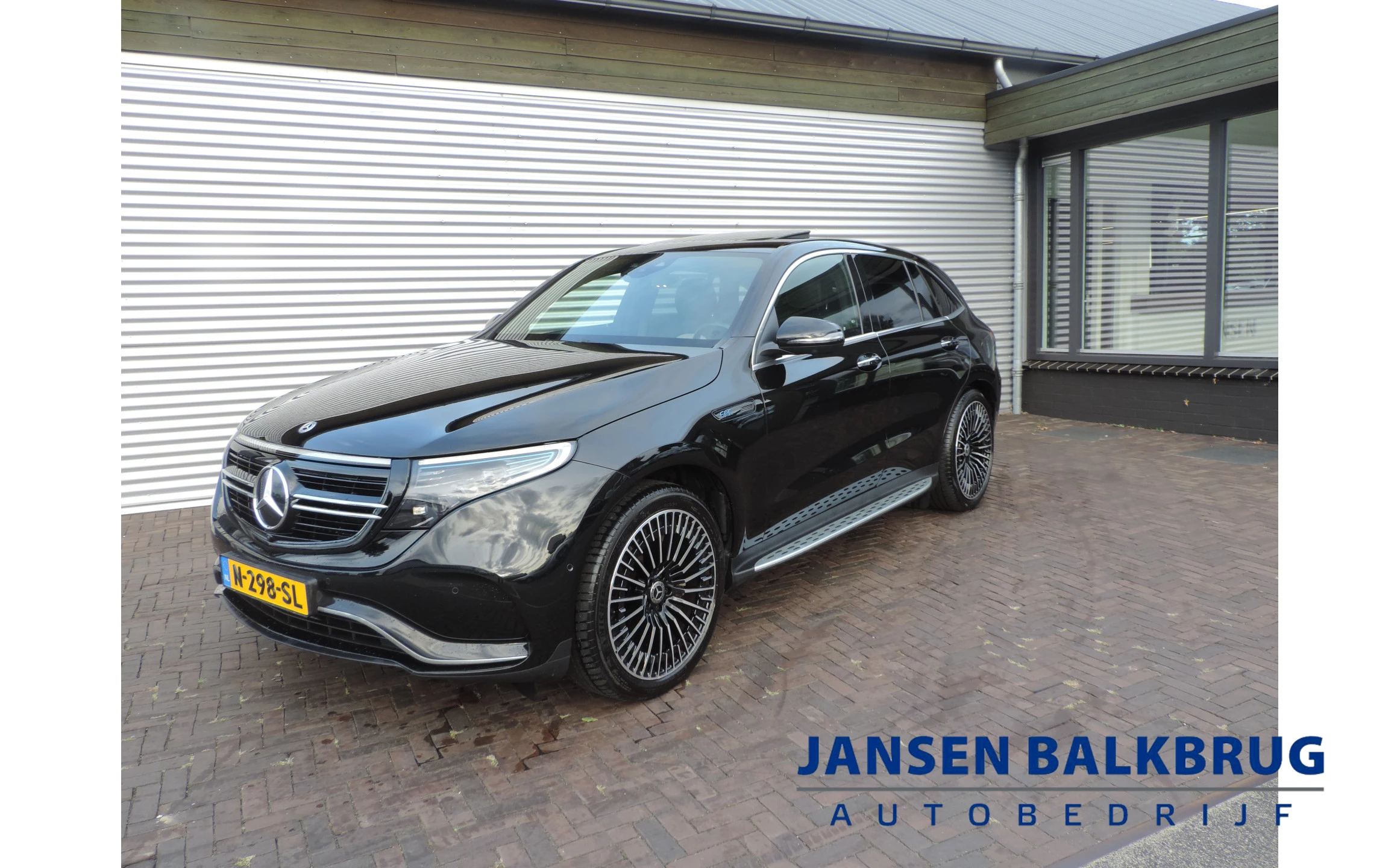 Hoofdafbeelding Mercedes-Benz EQC