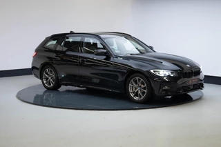 BMW 3-serie Touring 330e | Sport Line | Trekhaak |