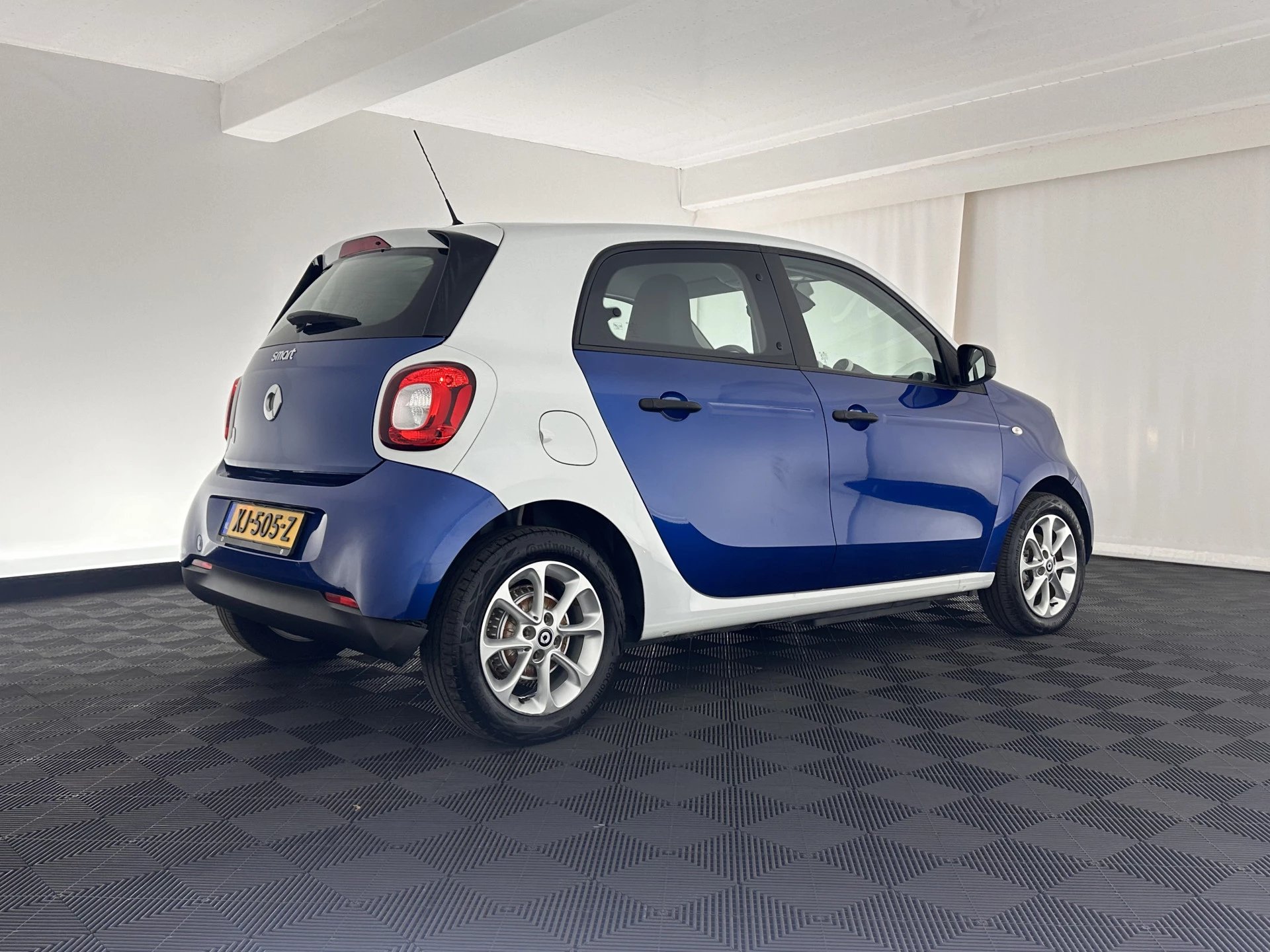 Hoofdafbeelding Smart Forfour