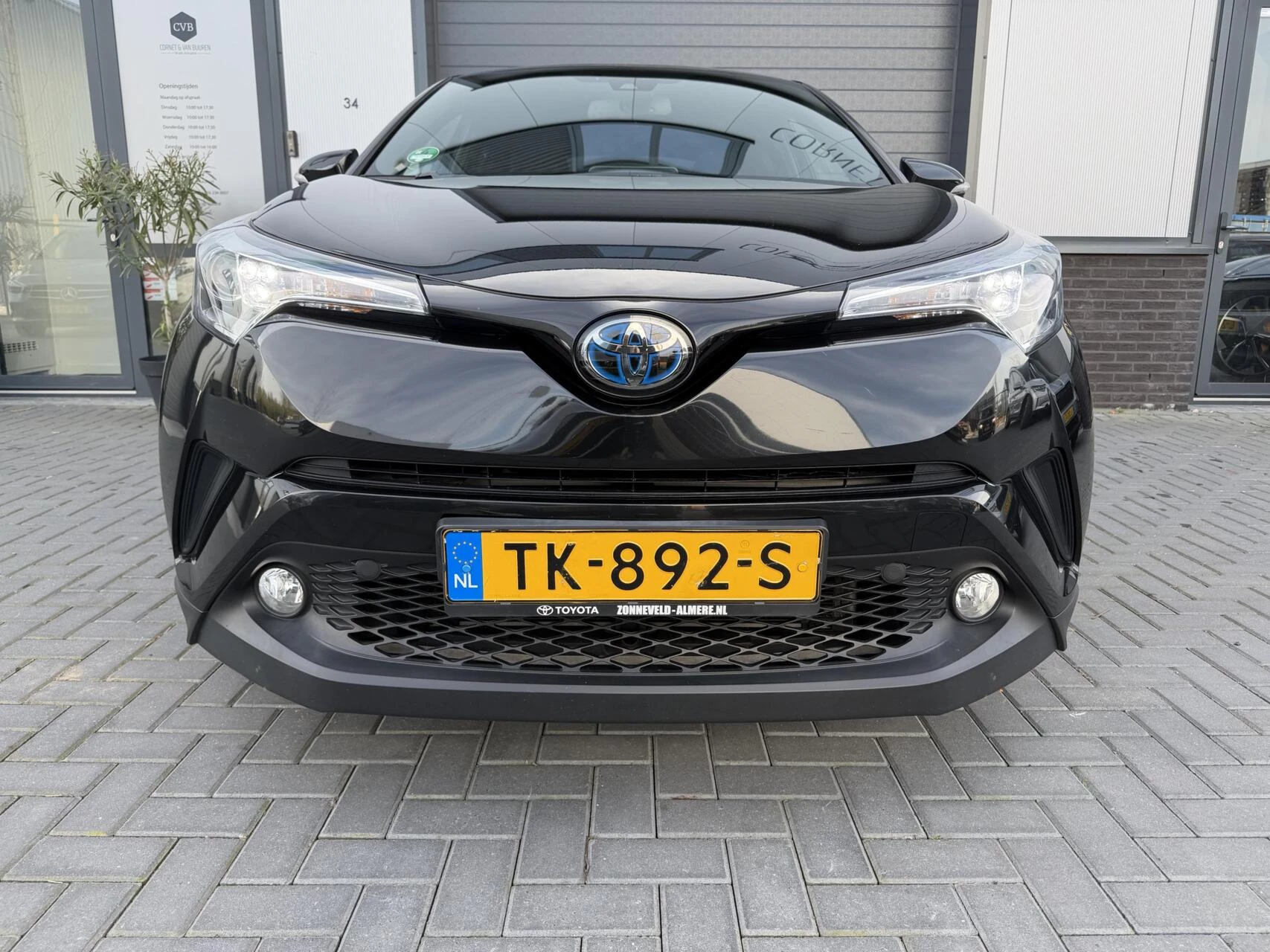 Hoofdafbeelding Toyota C-HR