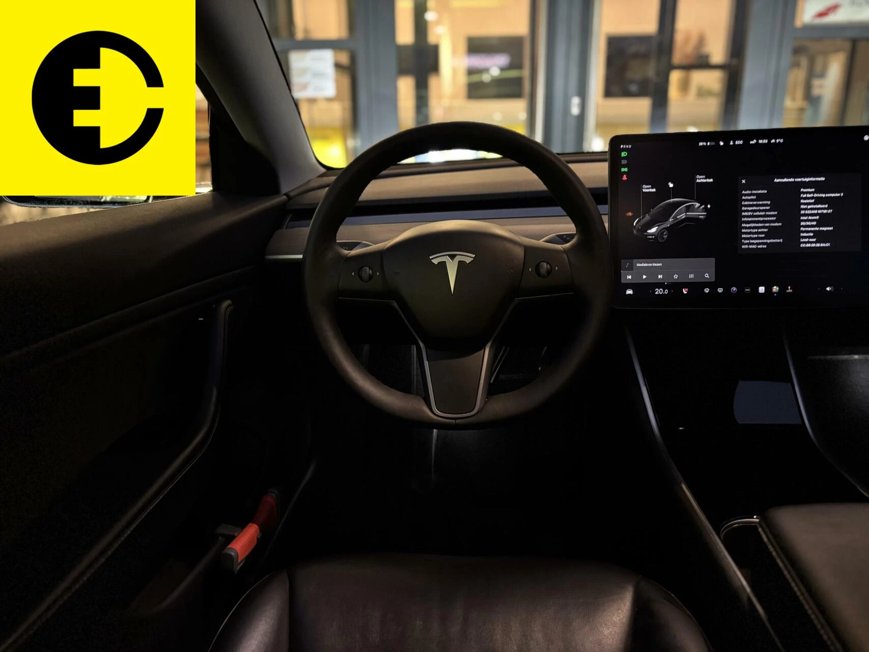 Hoofdafbeelding Tesla Model 3