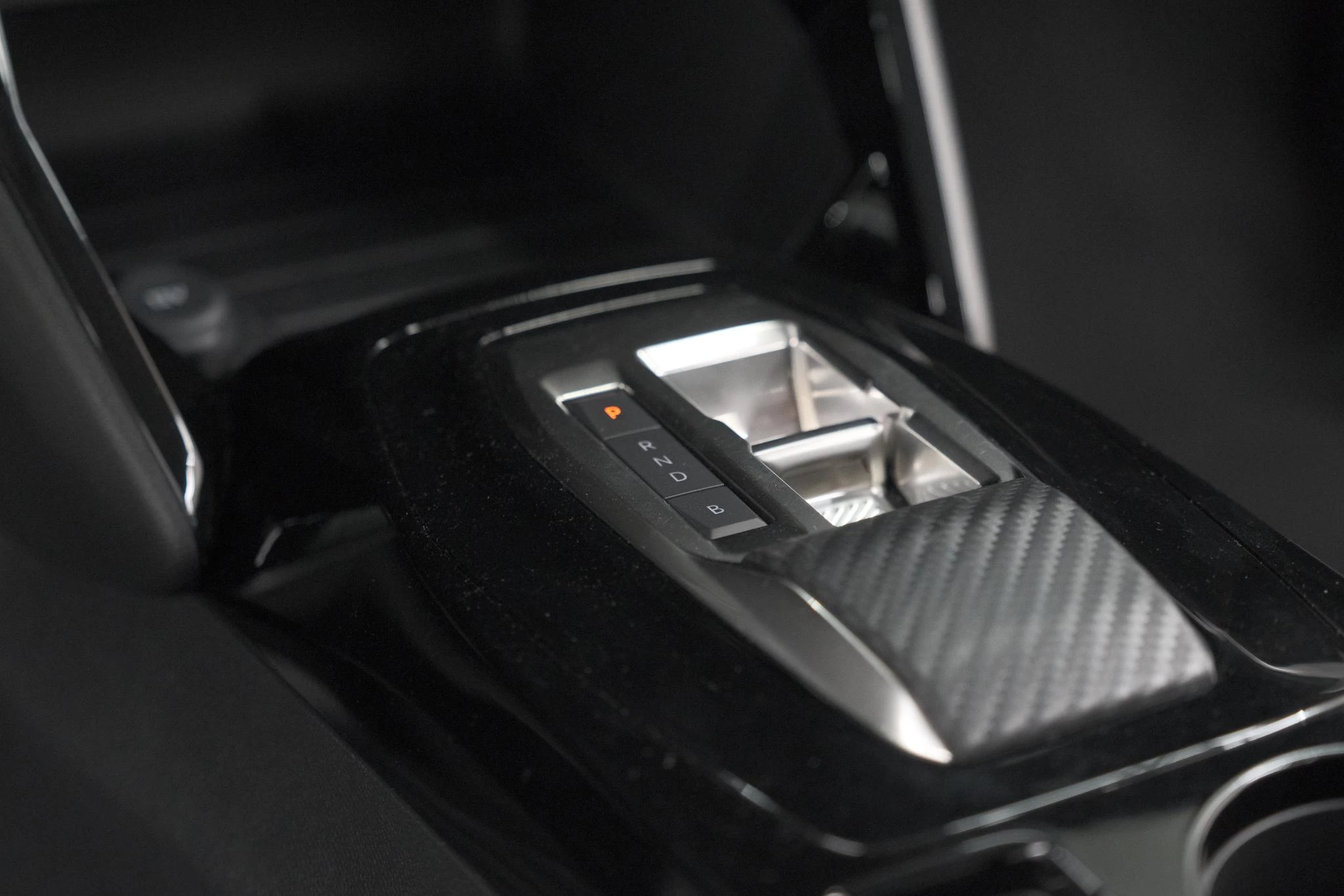 Hoofdafbeelding Peugeot e-208