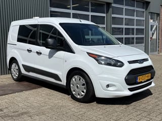 Ford Transit Connect 1.0 Ecoboost Airco Omvormer 3-Persoons Kastinrichting Trekhaak 1200kg Parkeersensoren achter Camera Navigatiesysteem 1e eigenaar Bpm vrij