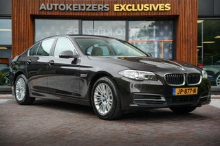 Hoofdafbeelding BMW 5 Serie BMW 5-serie 520i Business Leer Navigatie PDC Stoelverw. Cruise