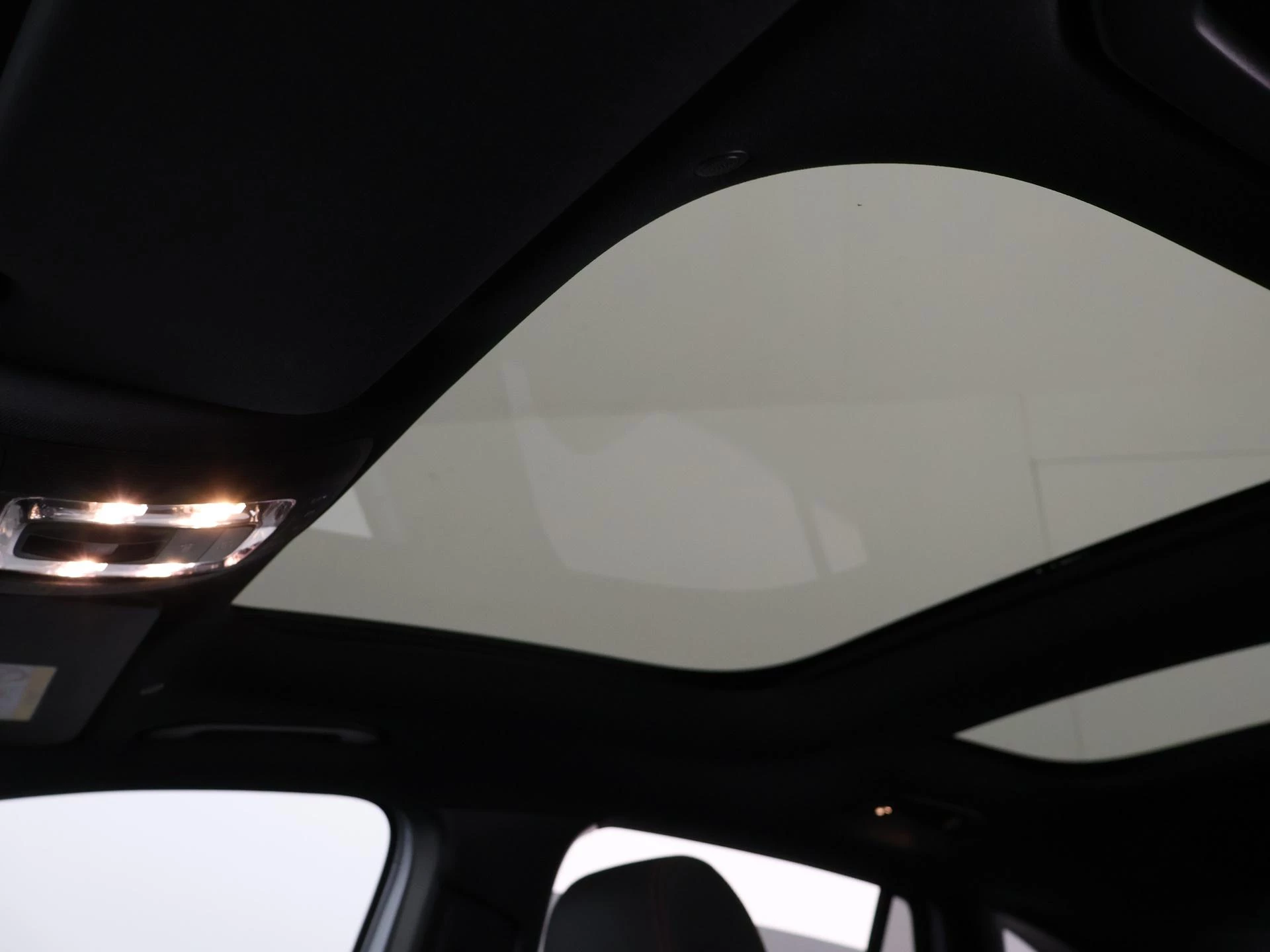 Hoofdafbeelding Mercedes-Benz EQA