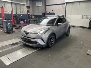 Toyota C-HR 1.8 Hybrid Dynamic | Stoelverwarming | Dodehoek Detectie | Camera