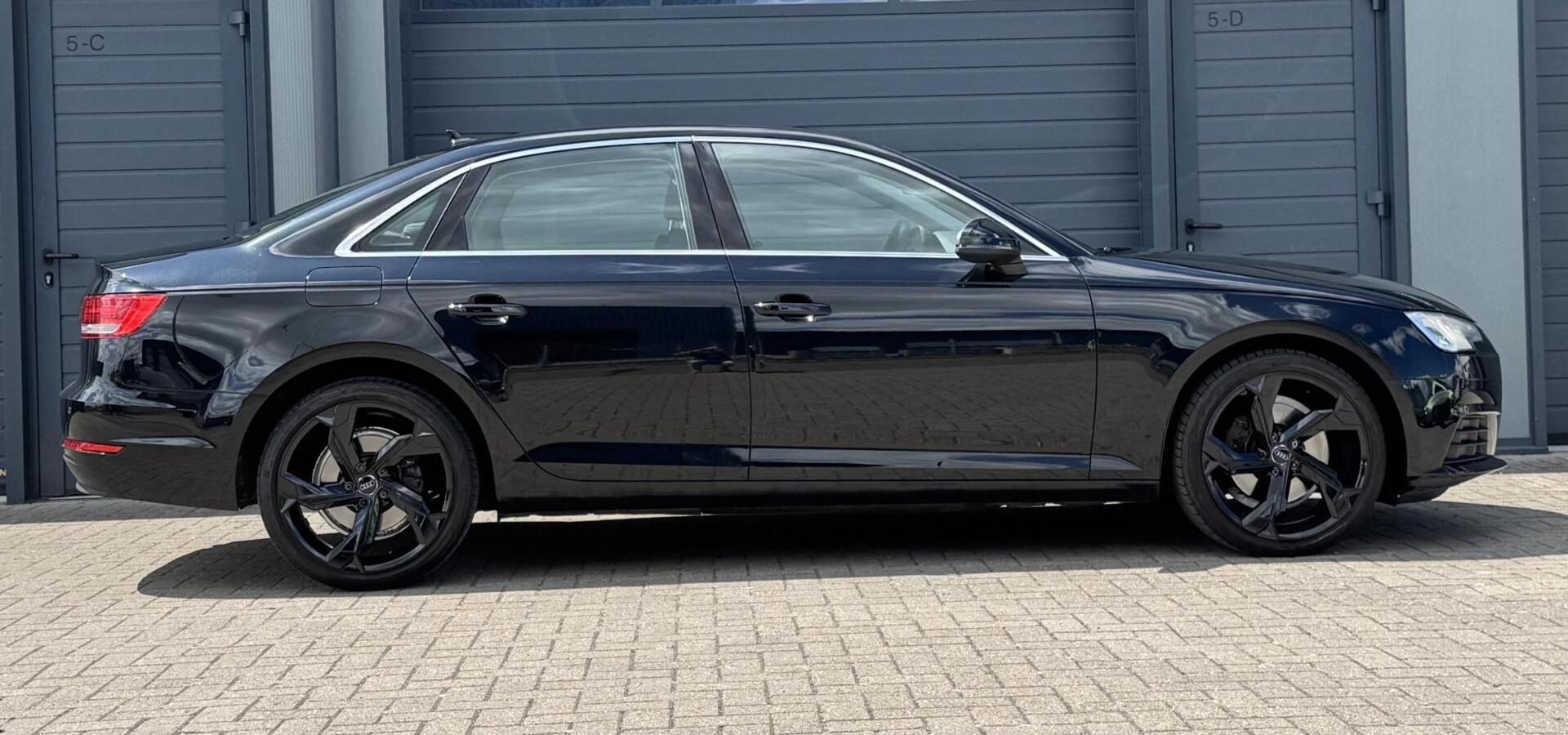 Hoofdafbeelding Audi A4