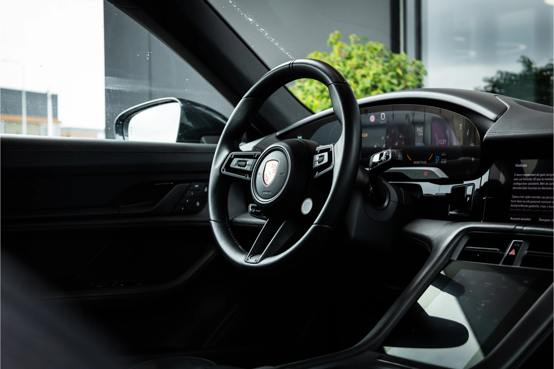 Hoofdafbeelding Porsche Taycan