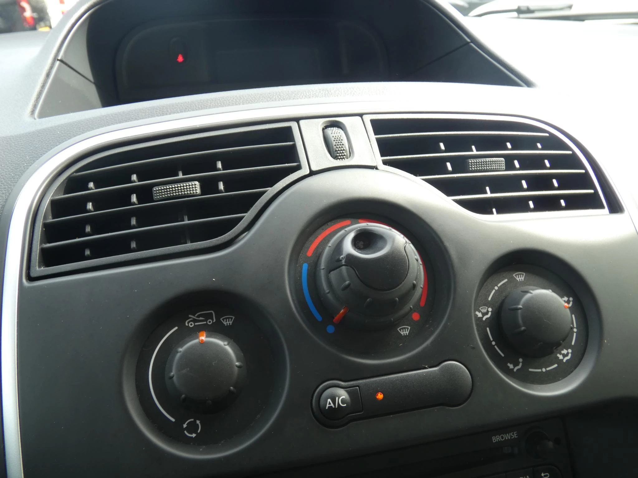 Hoofdafbeelding Nissan NV250